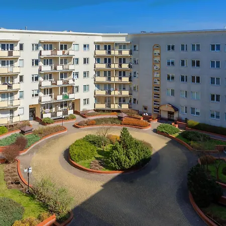 Beautiful For 6 People With Balcony And Parking In By Renters * Warsaw